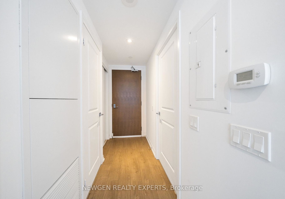 251-jarvis-street-toronto-ontario-c13058632
