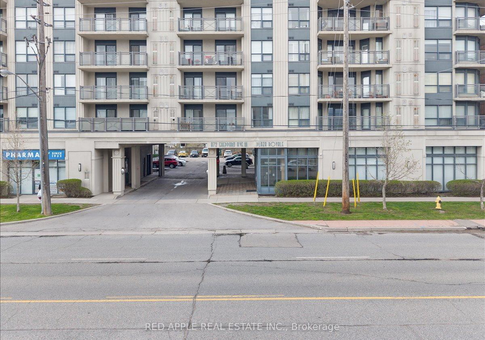 872-sheppard-avenue-toronto-ontario-c13058698