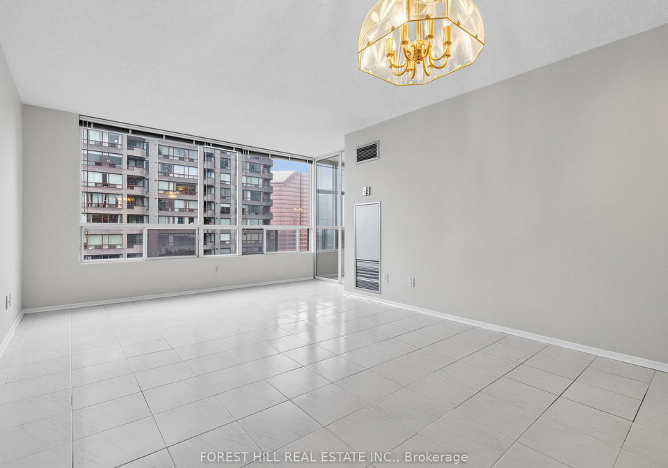 5785-yonge-street-north-york-ontario-c13058780