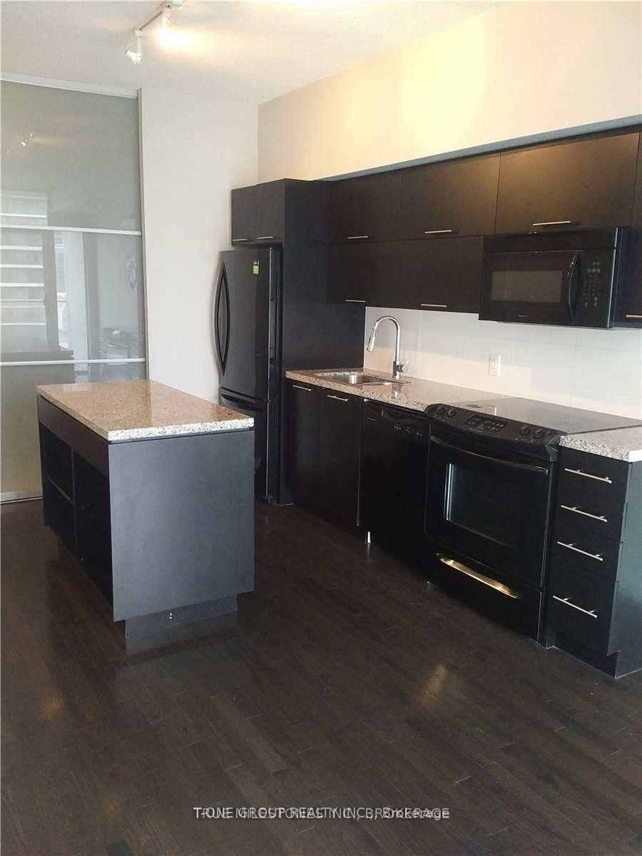 21-nelson-street-toronto-ontario-c13058848