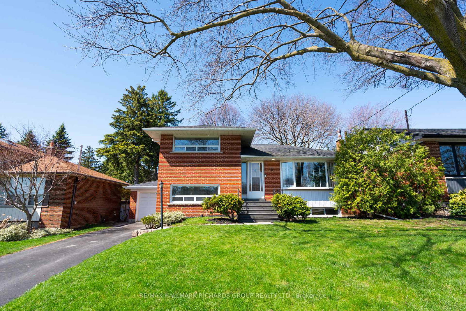 30-fairhill-crescent-north-york-ontario-c13058942