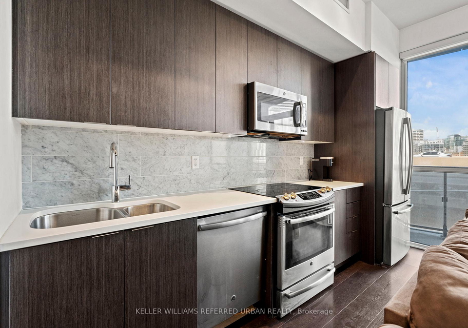 50-bruyeres-mews-toronto-ontario-c13059034