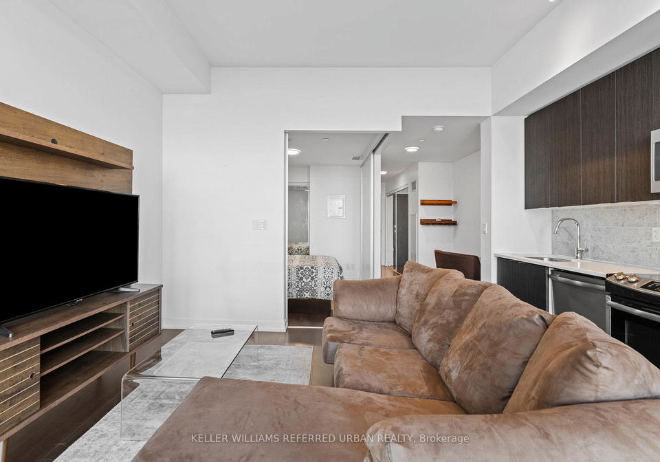 50-bruyeres-mews-toronto-ontario-c13059034