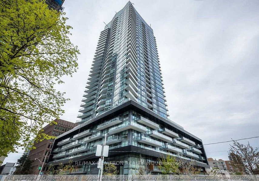 30-roehampton-avenue-toronto-ontario-c13059088