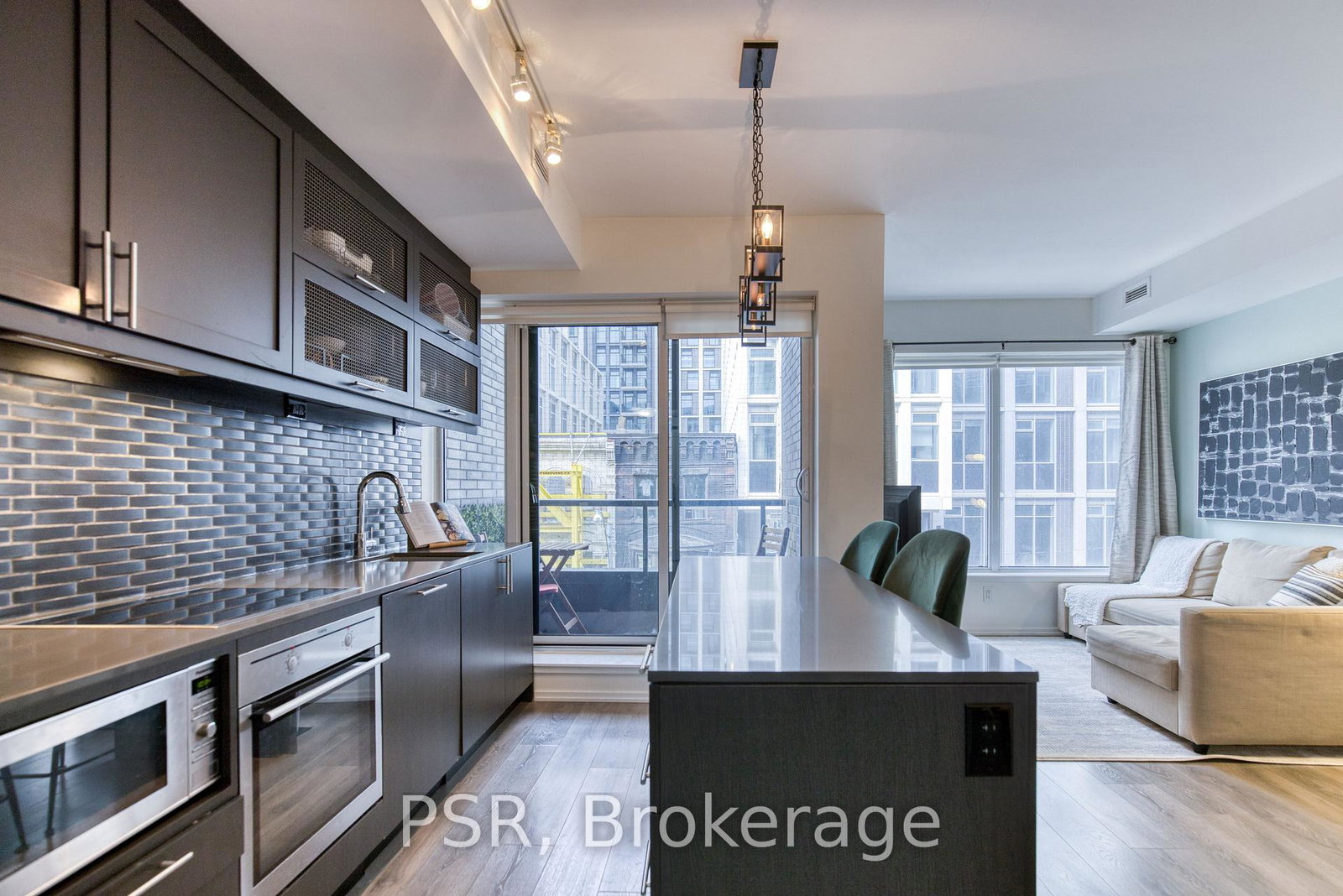 783-bathurst-street-toronto-ontario-c13059116