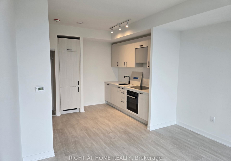 1-quarrington-lane-north-york-ontario-c13059136