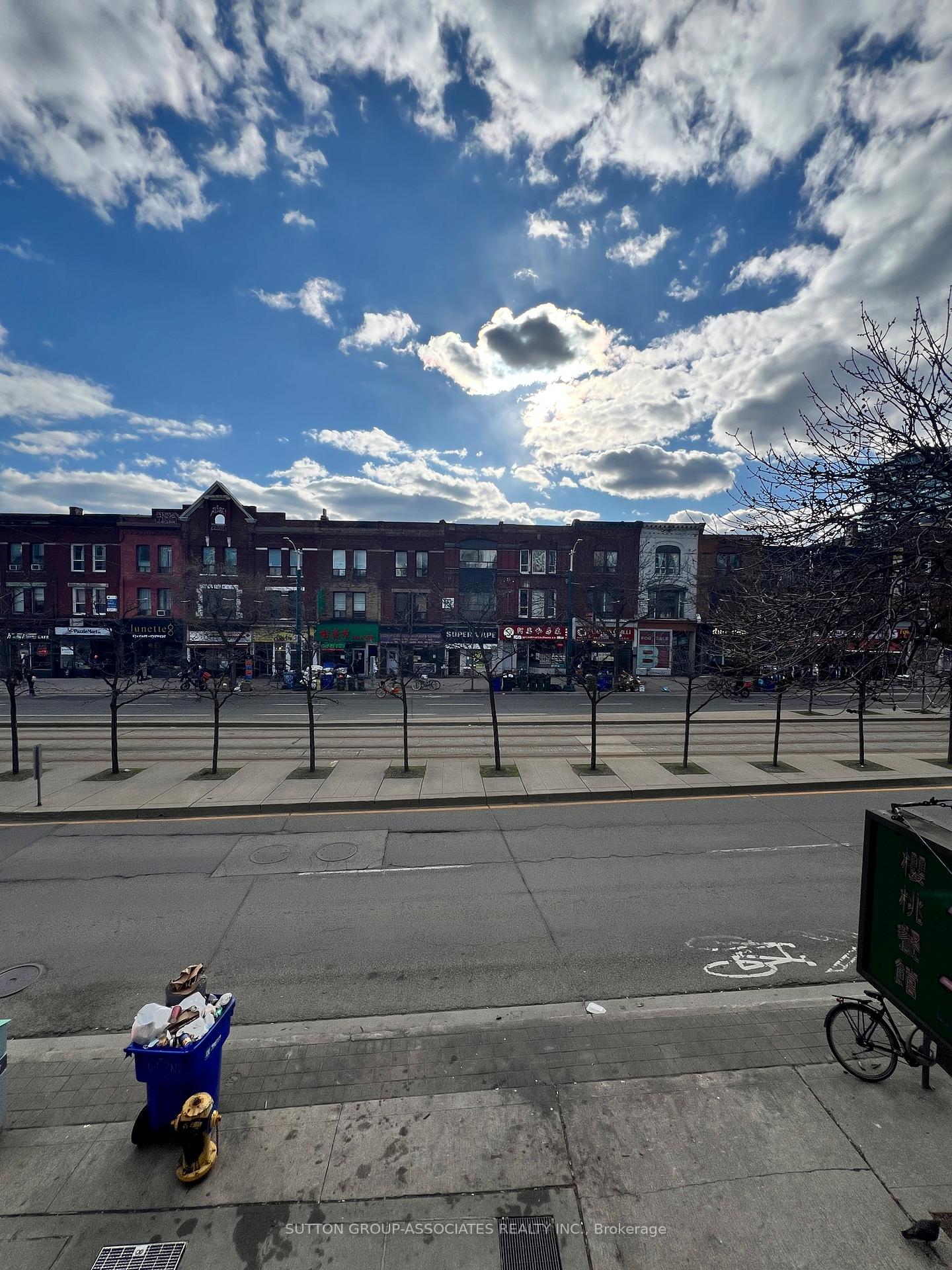 383-spadina-avenue-toronto-ontario-c13059144