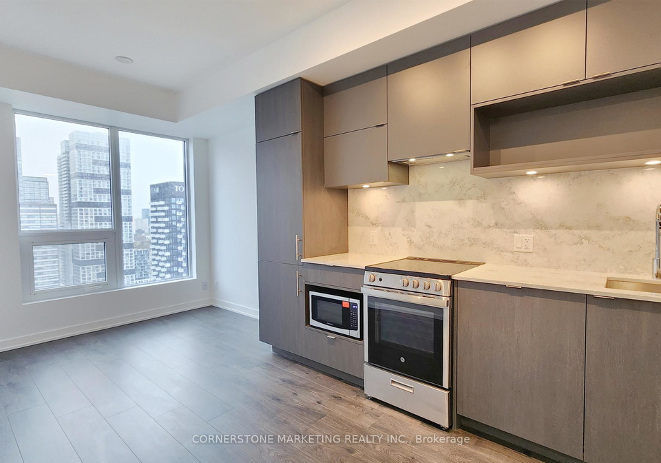 100-queen-street-e-toronto-ontario-c13059194