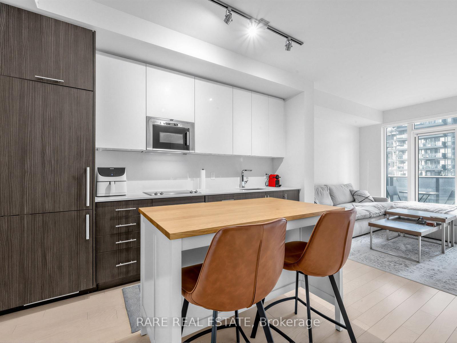 330-richmond-street-w-toronto-ontario-c13059286