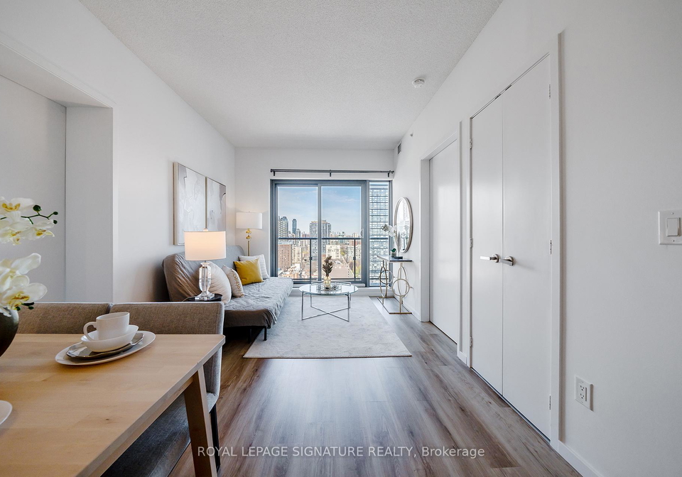 159-dundas-street-e-toronto-ontario-c13059330