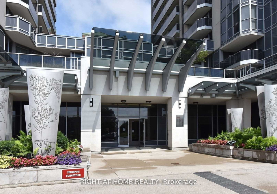 5791-yonge-street-north-york-ontario-c13059346