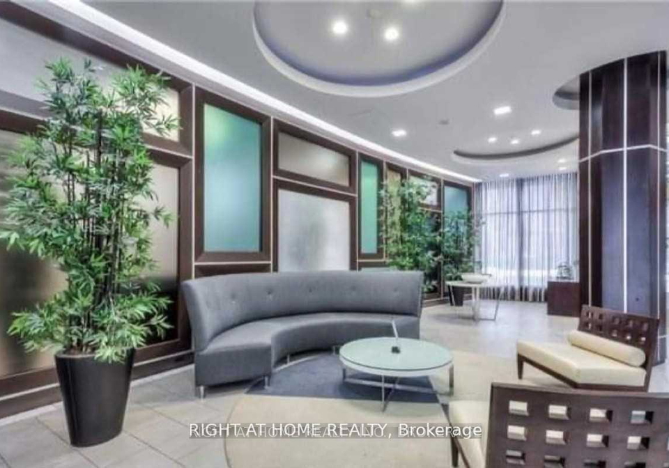 5791-yonge-street-north-york-ontario-c13059346