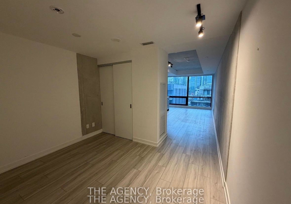 458-richmond-street-w-toronto-ontario-c13059382