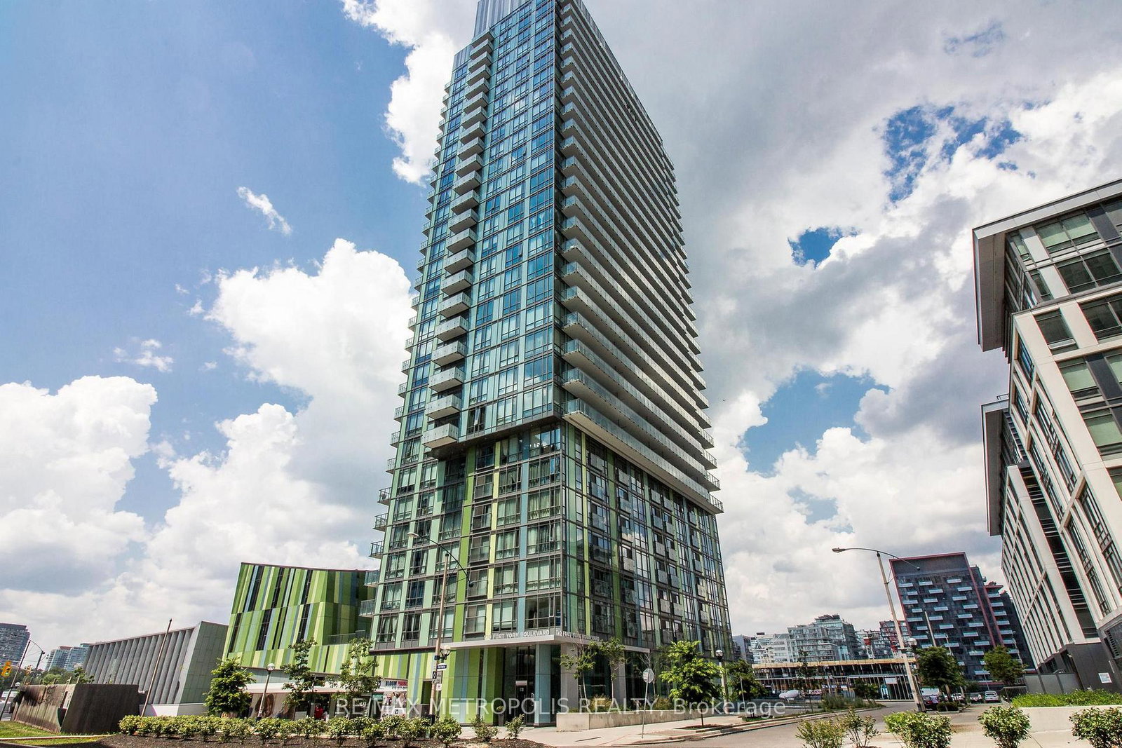 170-fort-york-boulevard-toronto-ontario-c13059468