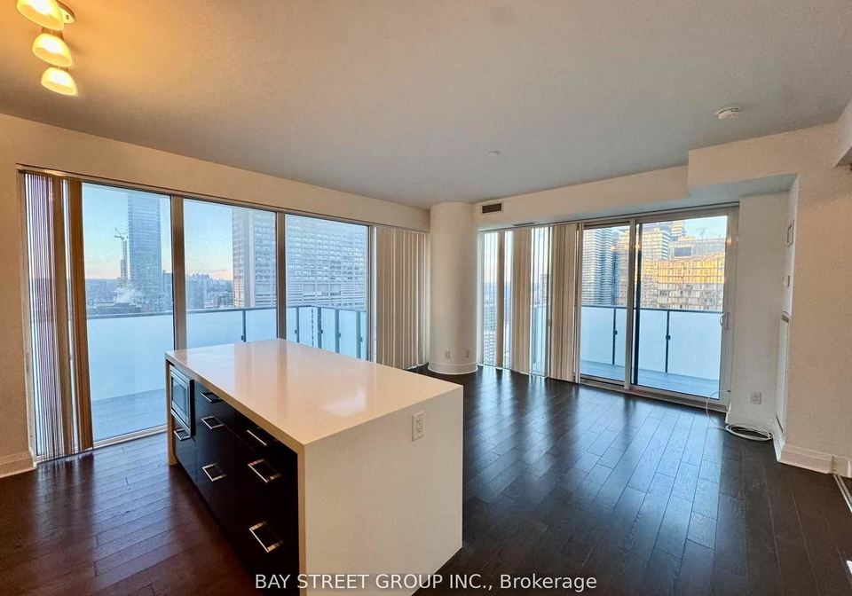 1080-bay-street-toronto-ontario-c13059560
