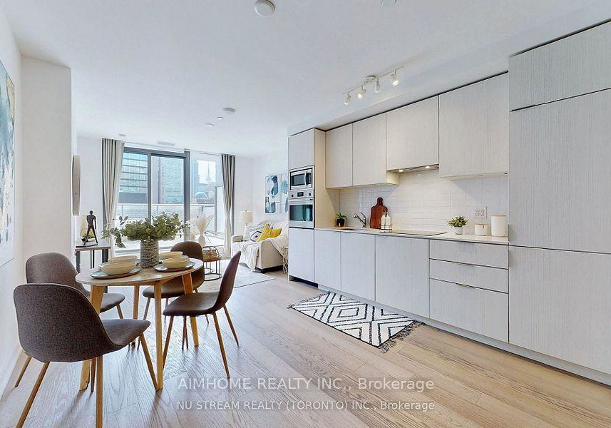 11-wellesley-street-w-toronto-ontario-c13059692