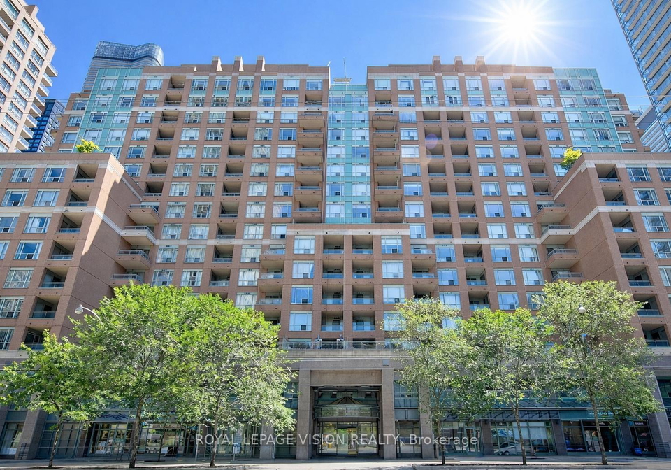 889-bay-street-toronto-ontario-c13059956