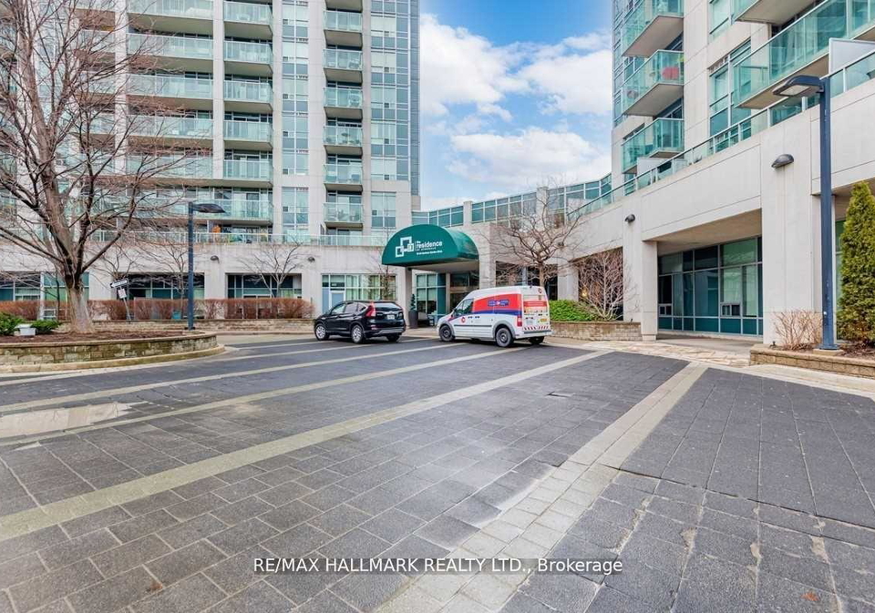 16-harrison-garden-boulevard-north-york-ontario-c13060206