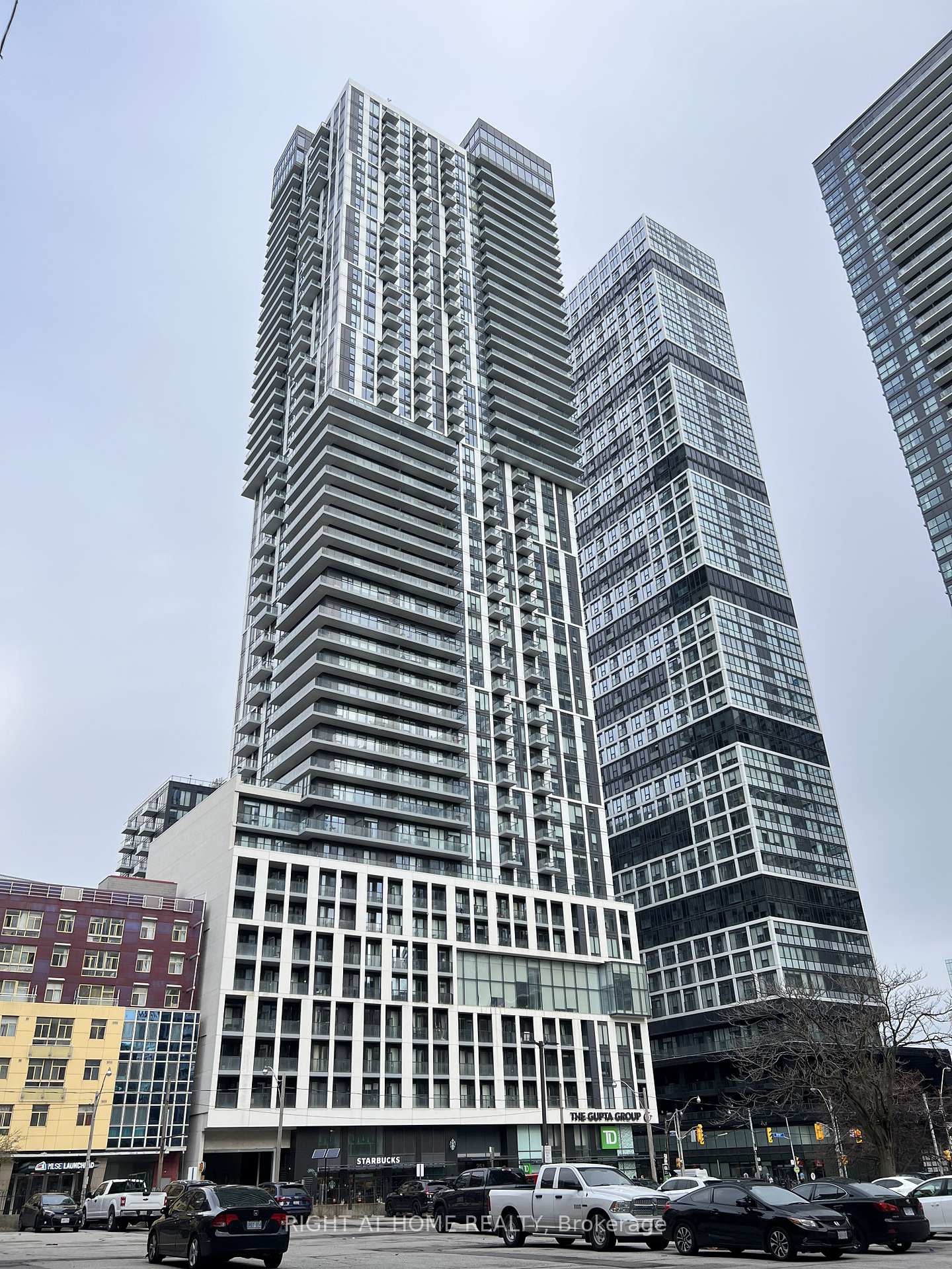 251-jarvis-st-street-toronto-ontario-c13060436