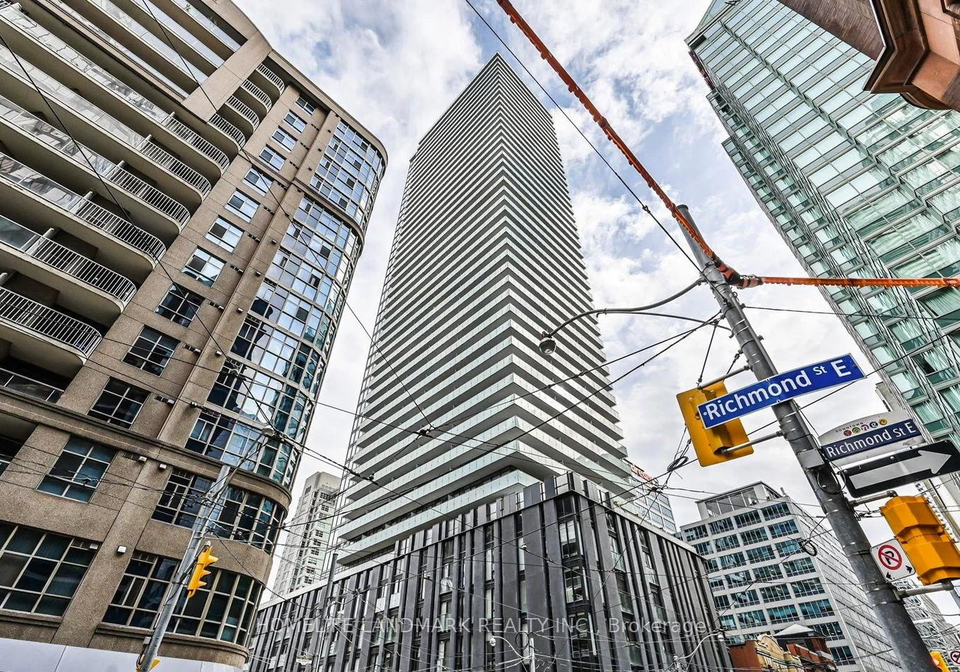 25-richmond-street-e-toronto-ontario-c13060536
