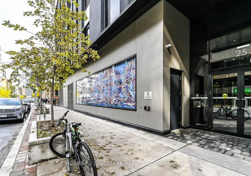 25-richmond-street-e-toronto-ontario-c13060536