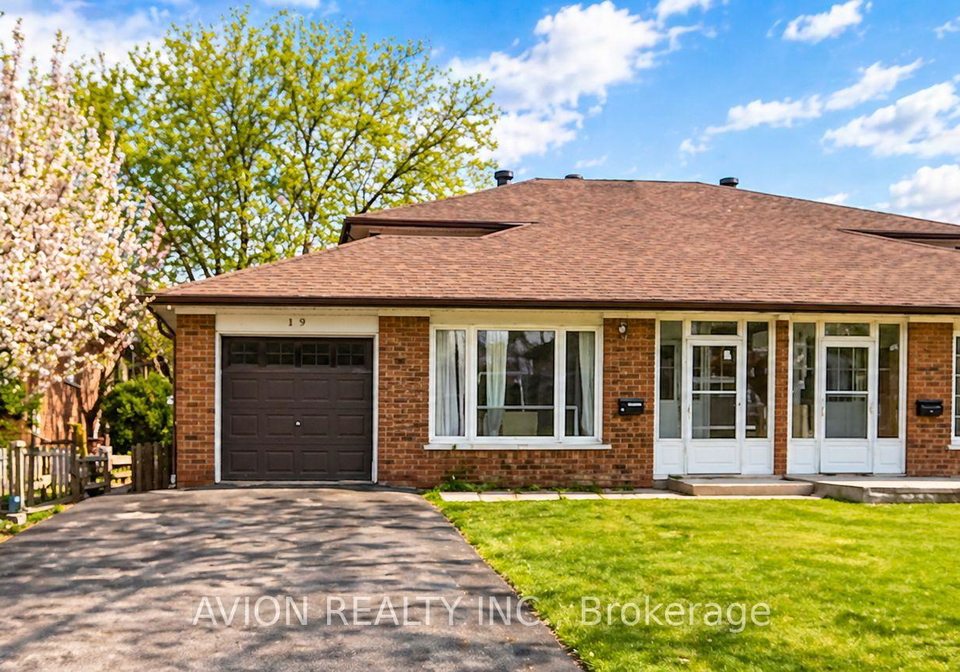 45-greyhound-drive-north-york-ontario-c13060542