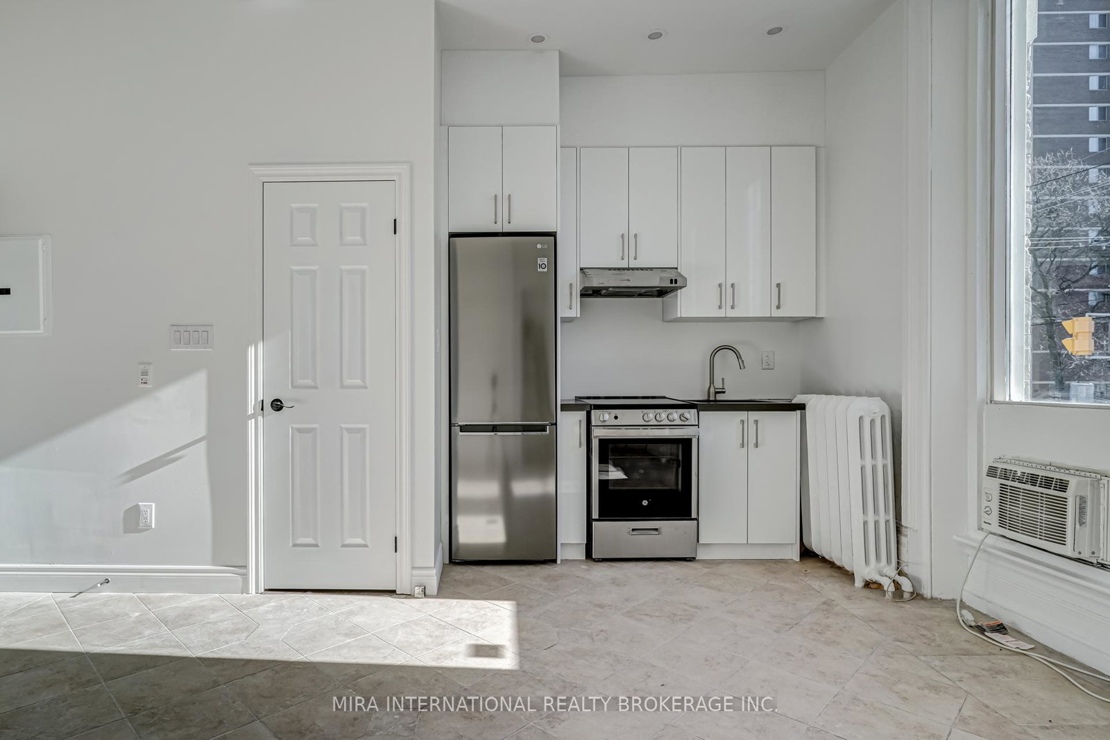 180-sherbourne-street-toronto-ontario-c13060584