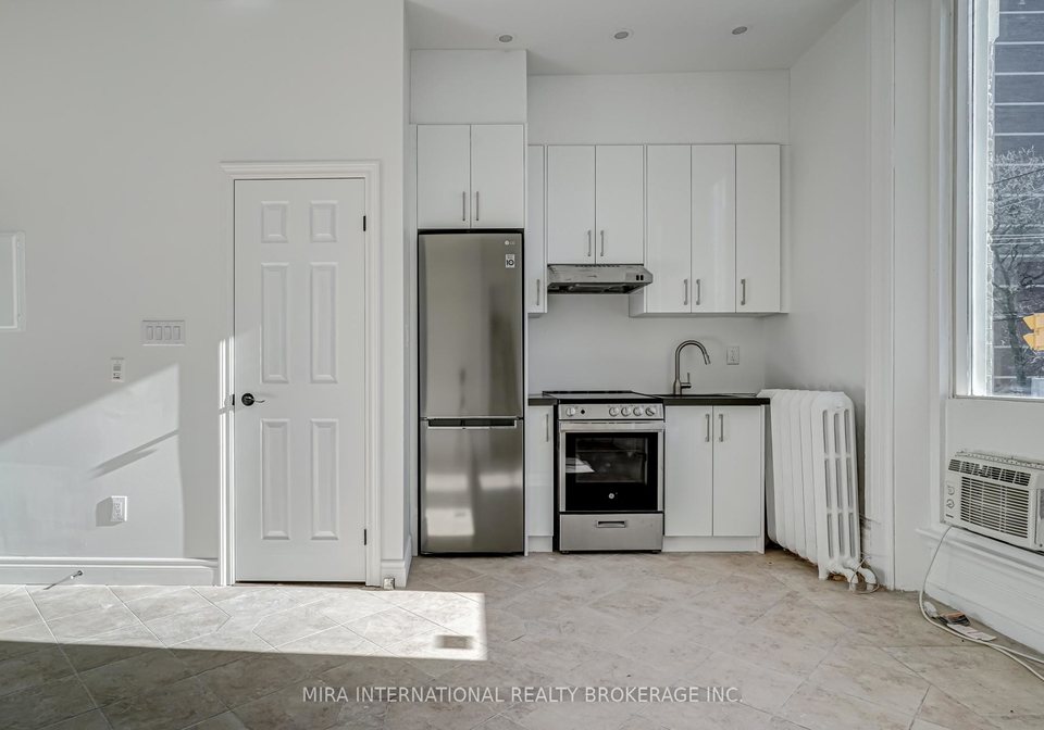 180-sherbourne-street-toronto-ontario-c13060584