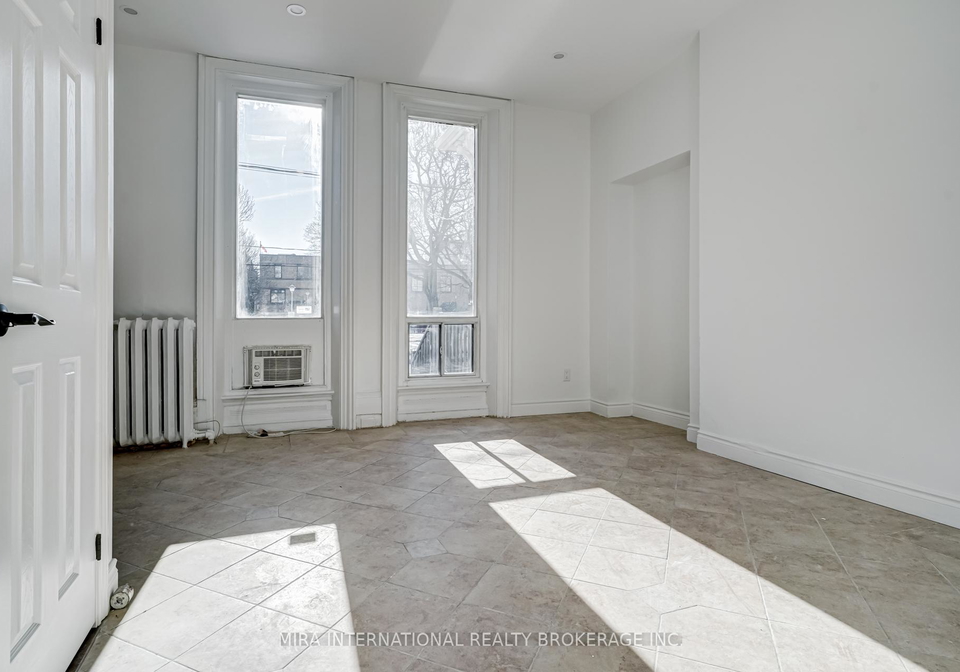 180-sherbourne-street-toronto-ontario-c13060584