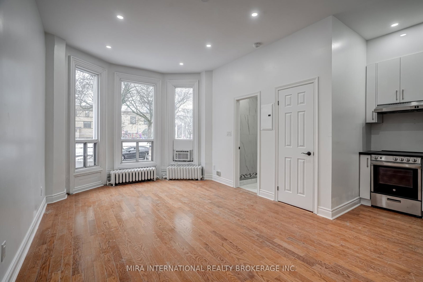 180-sherbourne-street-toronto-ontario-c13060644