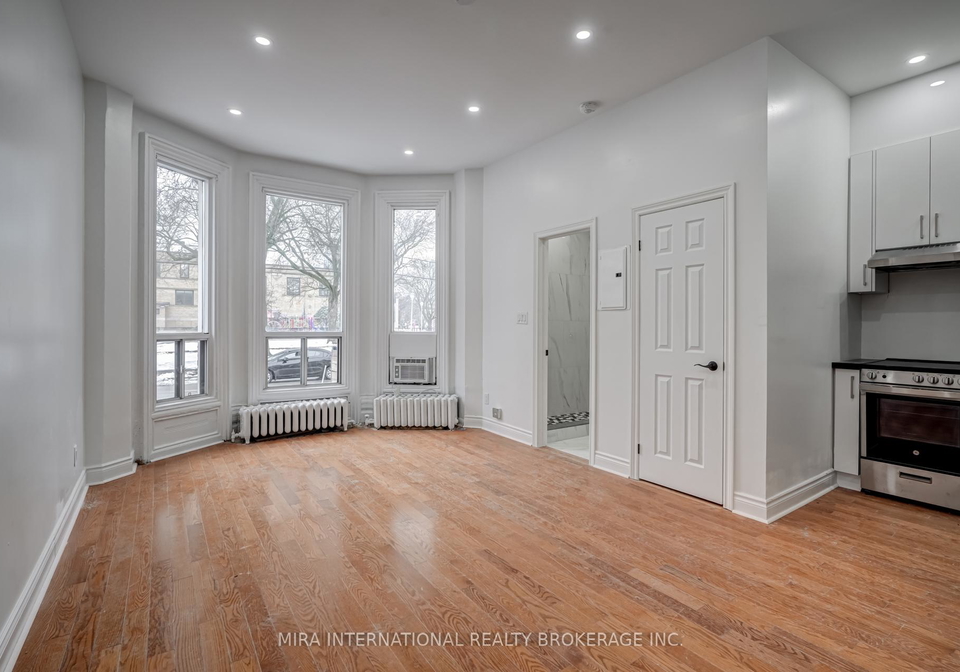 180-sherbourne-street-toronto-ontario-c13060644