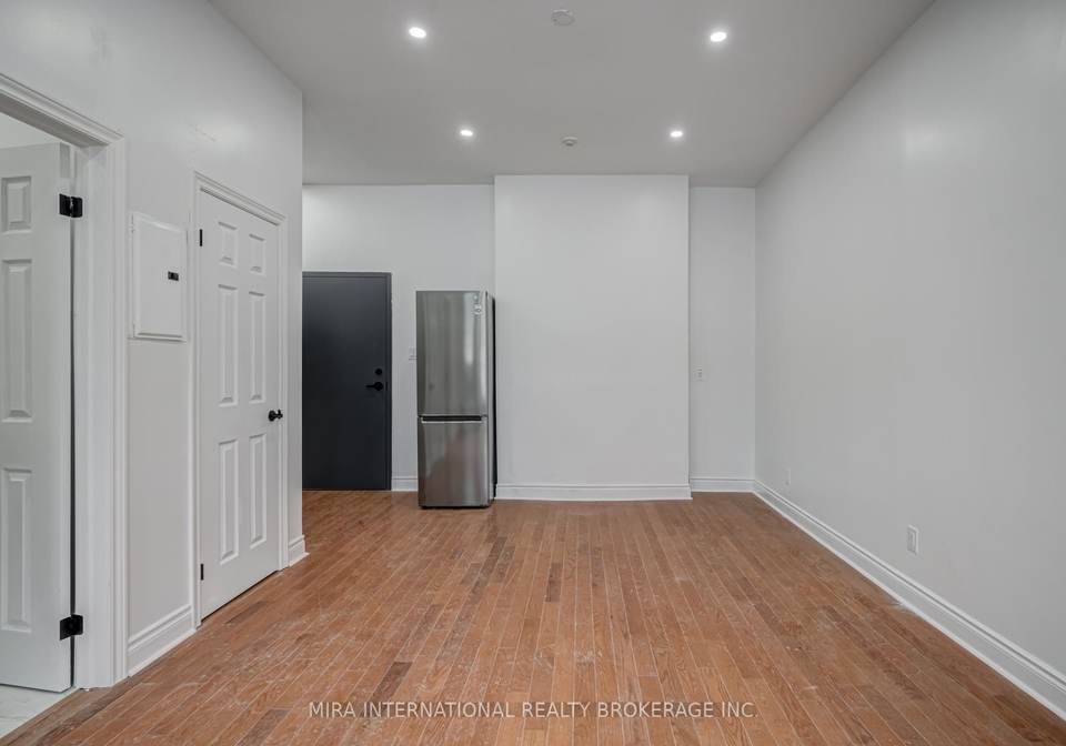 180-sherbourne-street-toronto-ontario-c13060644