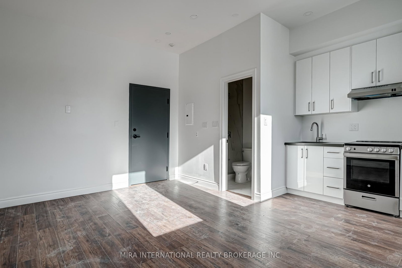 180-sherbourne-street-toronto-ontario-c13060660