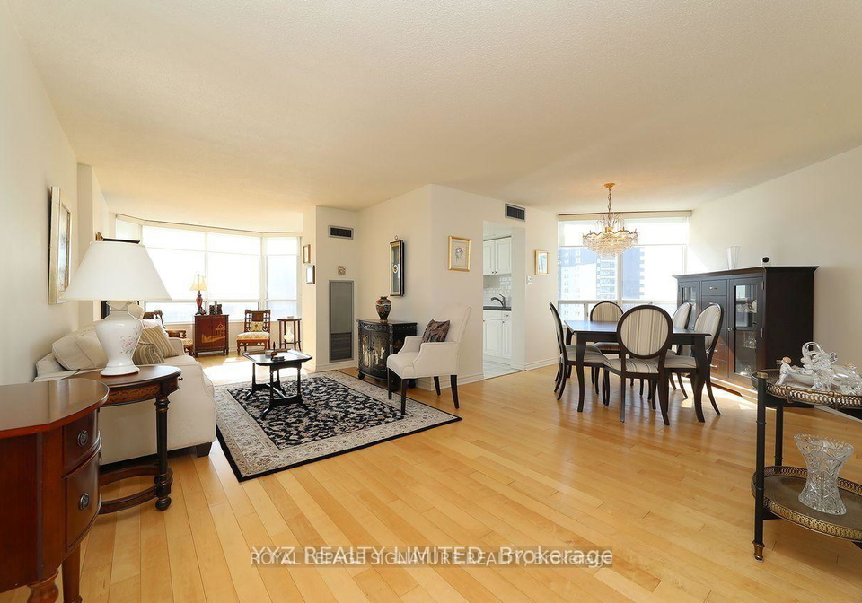 1101-steeles-avenue-w-toronto-ontario-c13060674