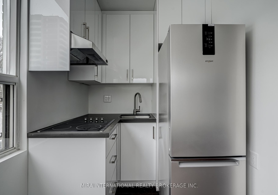 180-sherbourne-street-toronto-ontario-c13060704