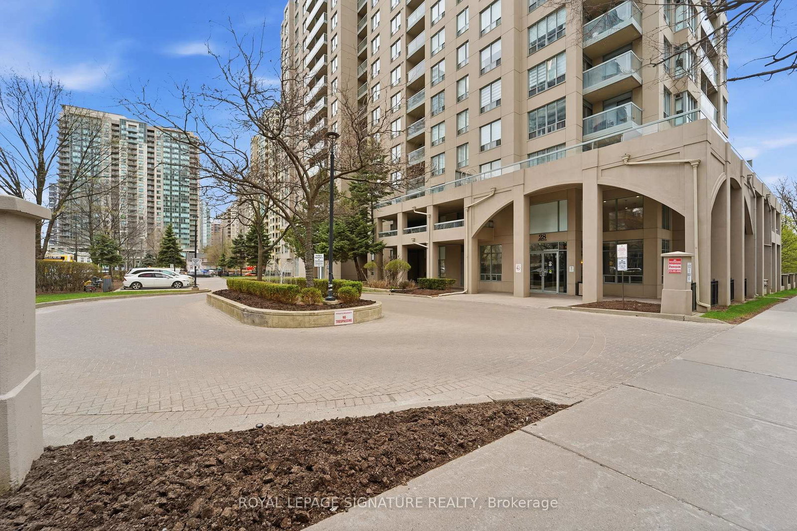 28-empress-avenue-north-york-ontario-c13060714