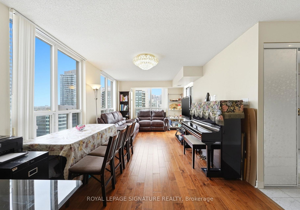 28-empress-avenue-north-york-ontario-c13060714