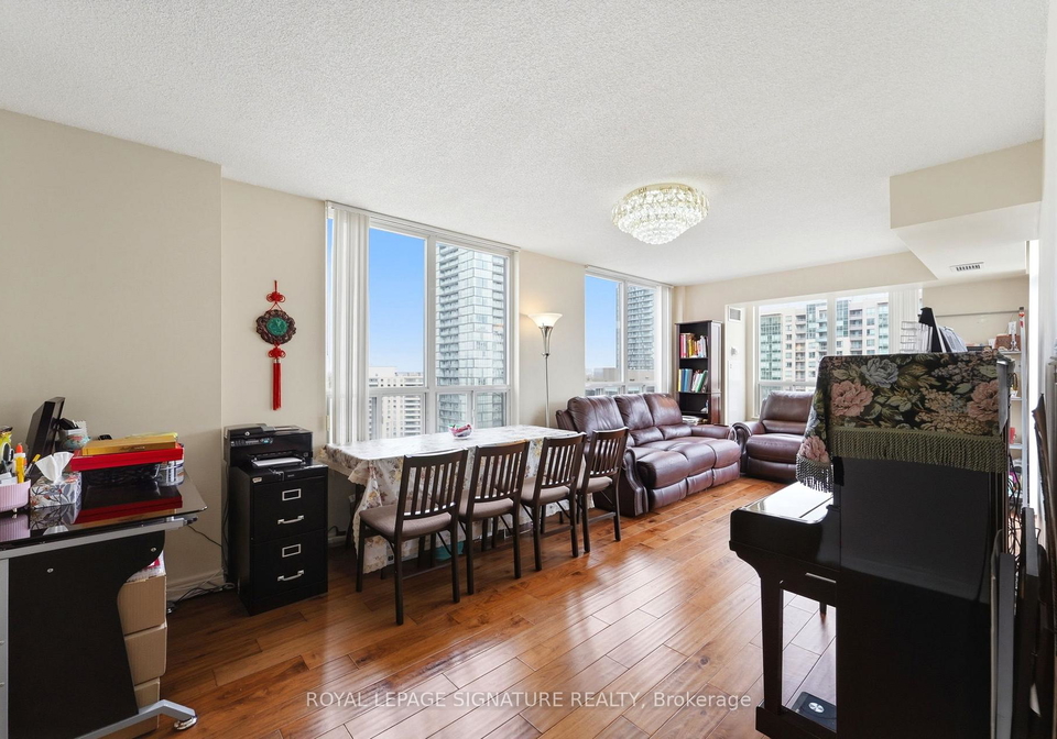 28-empress-avenue-north-york-ontario-c13060714