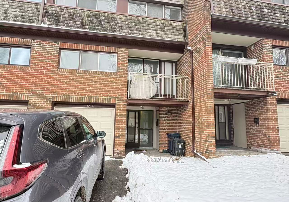 86-castlebury-crescent-north-york-ontario-c13060912