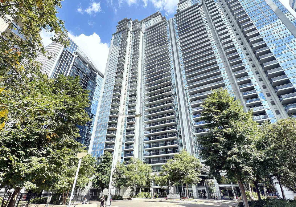 4978-yonge-street-toronto-ontario-c13060930