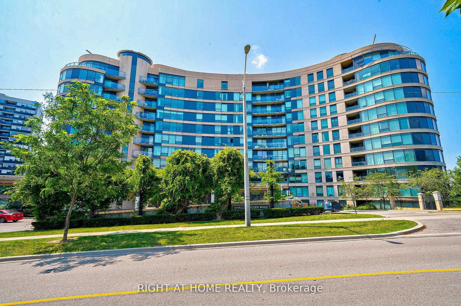 18-valley-woods-road-north-york-ontario-c13060948