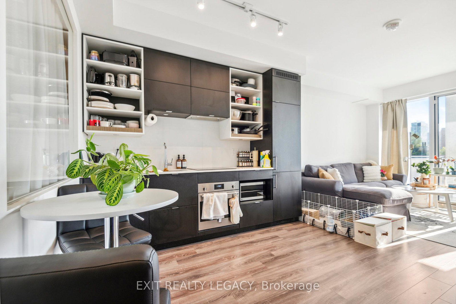 20-edward-street-toronto-ontario-c13061688