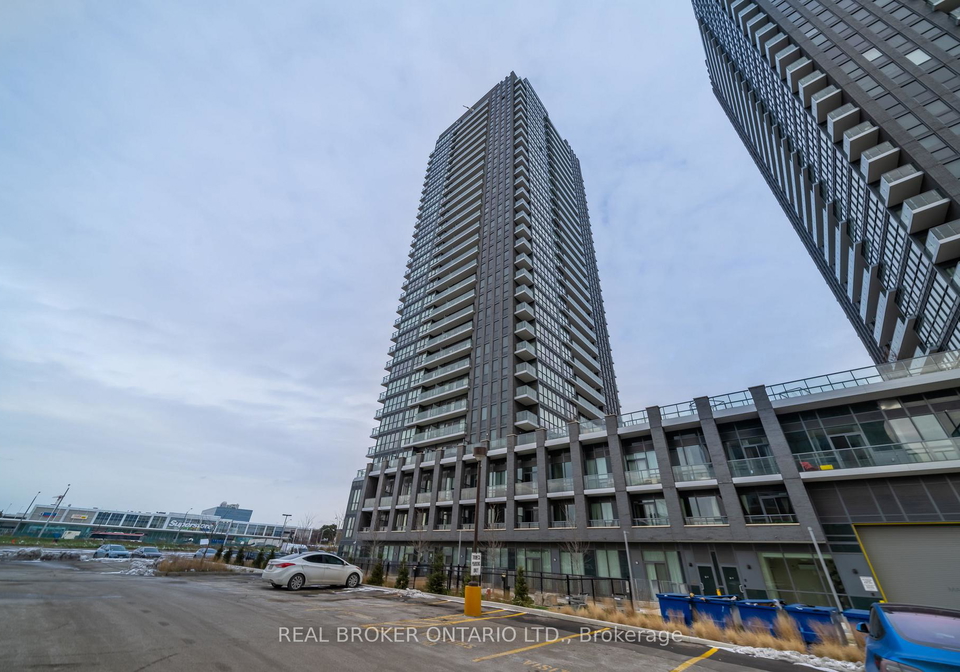 6-sonic-way-east-york-ontario-c13061736