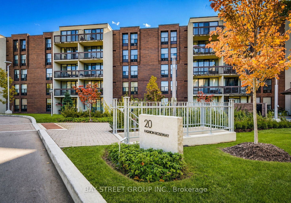 20-fashion-roseway-north-york-ontario-c13061824