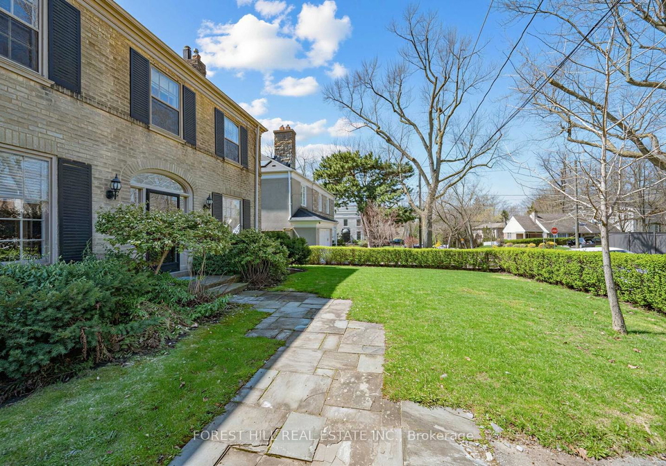 339-cortleigh-boulevard-toronto-ontario-c13061828