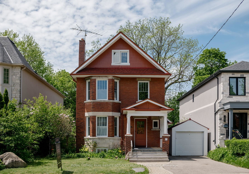 32-belcourt-road-toronto-ontario-c13062060