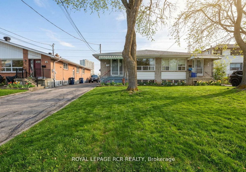 6-ailsa-craig-court-toronto-ontario-c13062238