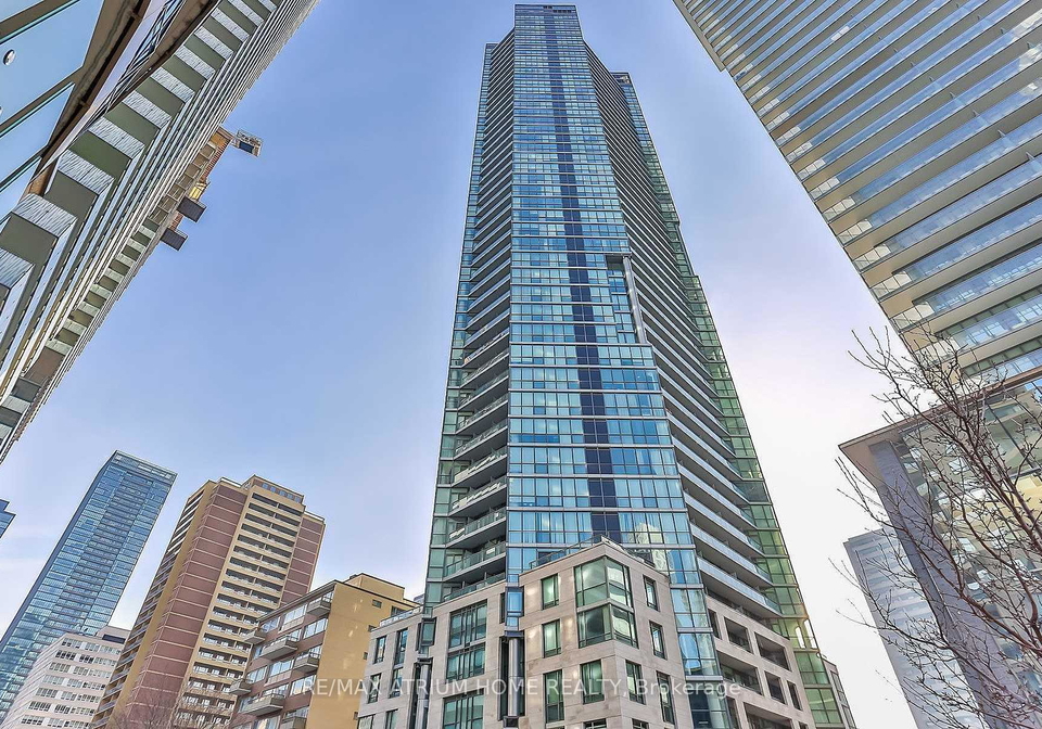 45-charles-street-e-toronto-ontario-c13062456