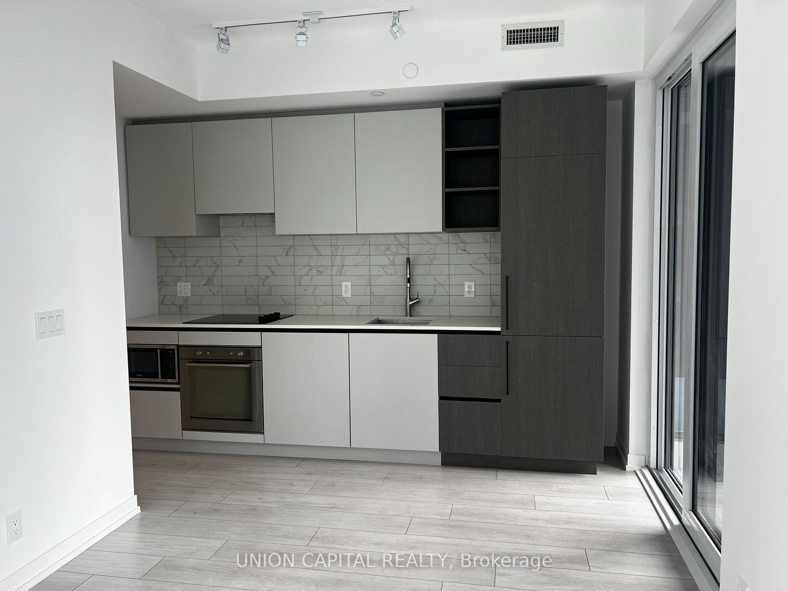 55-mercer-street-toronto-ontario-c13062458