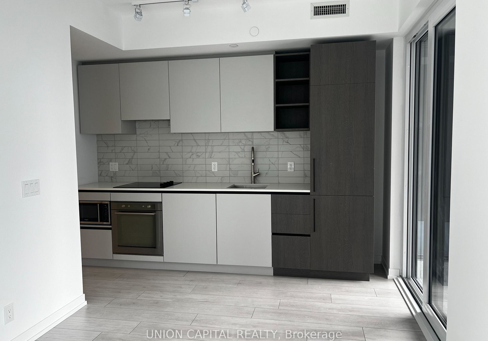 55-mercer-street-toronto-ontario-c13062458
